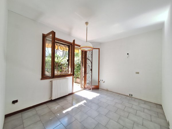 casa indipendente in vendita a Rovigo in zona Commenda