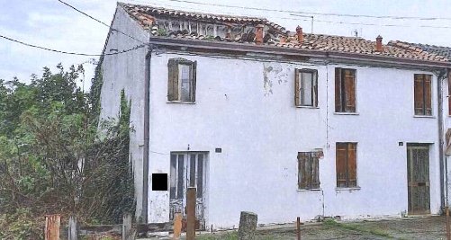 casa indipendente in vendita a Rovigo in zona Sarzano/Cantonazzo
