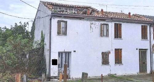 casa indipendente in vendita a Rovigo in zona Sarzano/Cantonazzo