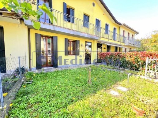 casa indipendente in vendita a Rovigo in zona Buso