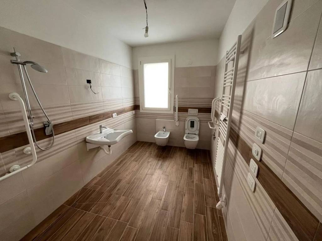 casa indipendente in vendita a Rovigo in zona Tassina