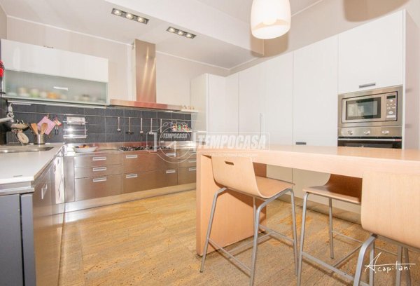 casa indipendente in vendita a Rovigo in zona Centro Storico