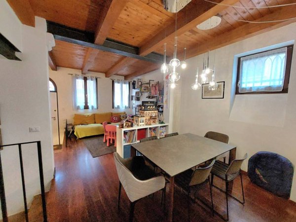 casa indipendente in vendita a Rovigo in zona Centro Storico