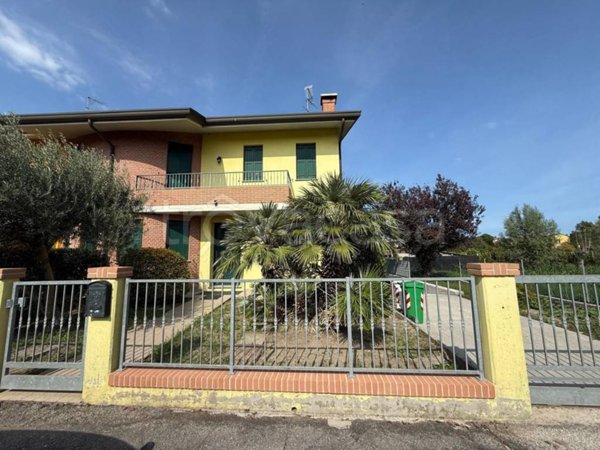 casa indipendente in vendita a Rovigo in zona Boara Polesine