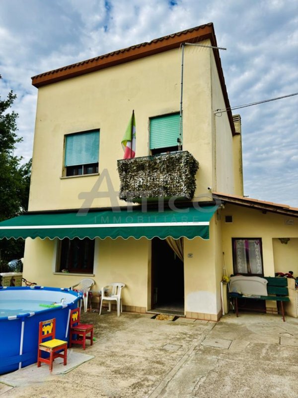 casa indipendente in vendita a Rovigo in zona Granzette