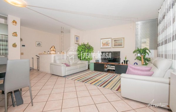 casa indipendente in vendita a Rovigo in zona Centro Storico