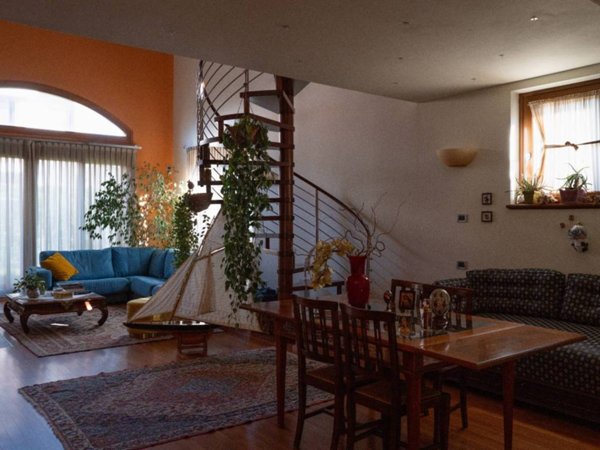 casa indipendente in vendita a Rovigo in zona Commenda