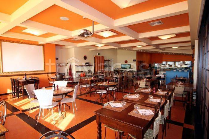 negozio in vendita a Rovigo in zona Centro Storico