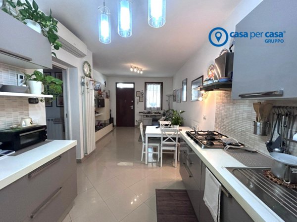 casa indipendente in vendita a Rovigo in zona Centro Storico