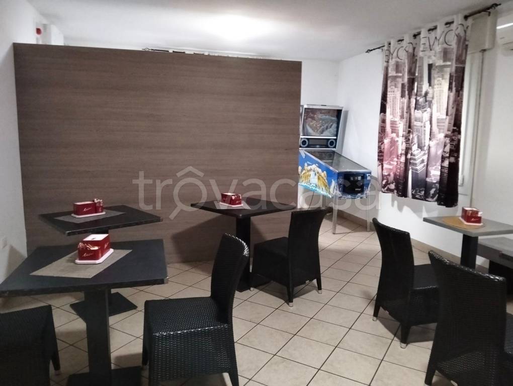 negozio in vendita a Rovigo