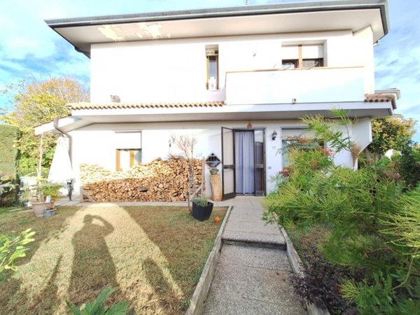 casa indipendente in vendita a Rovigo in zona Borsea