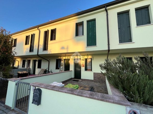 casa indipendente in vendita a Rovigo in zona Boara Polesine