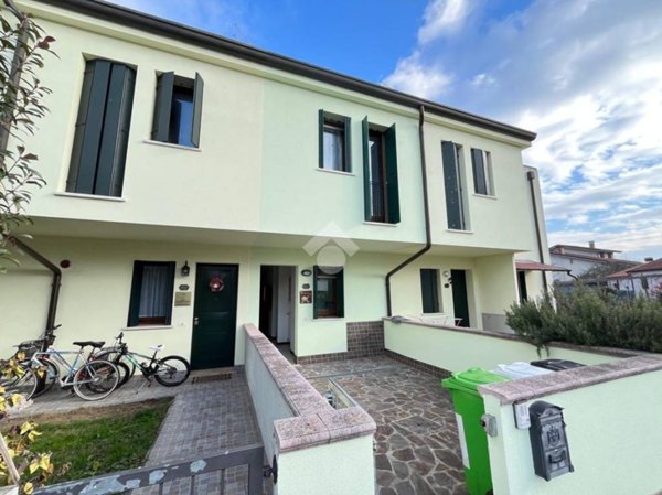 casa indipendente in vendita a Rovigo in zona Boara Polesine