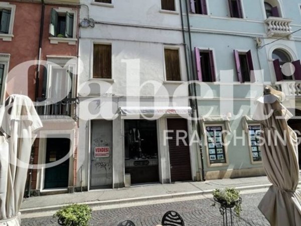 intera palazzina in vendita a Rovigo in zona Centro Storico