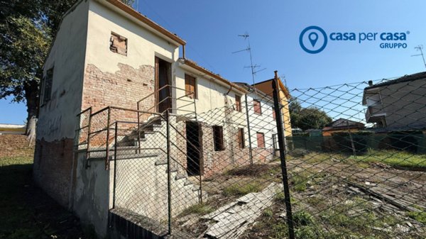 casa indipendente in vendita a Rovigo in zona Centro Storico