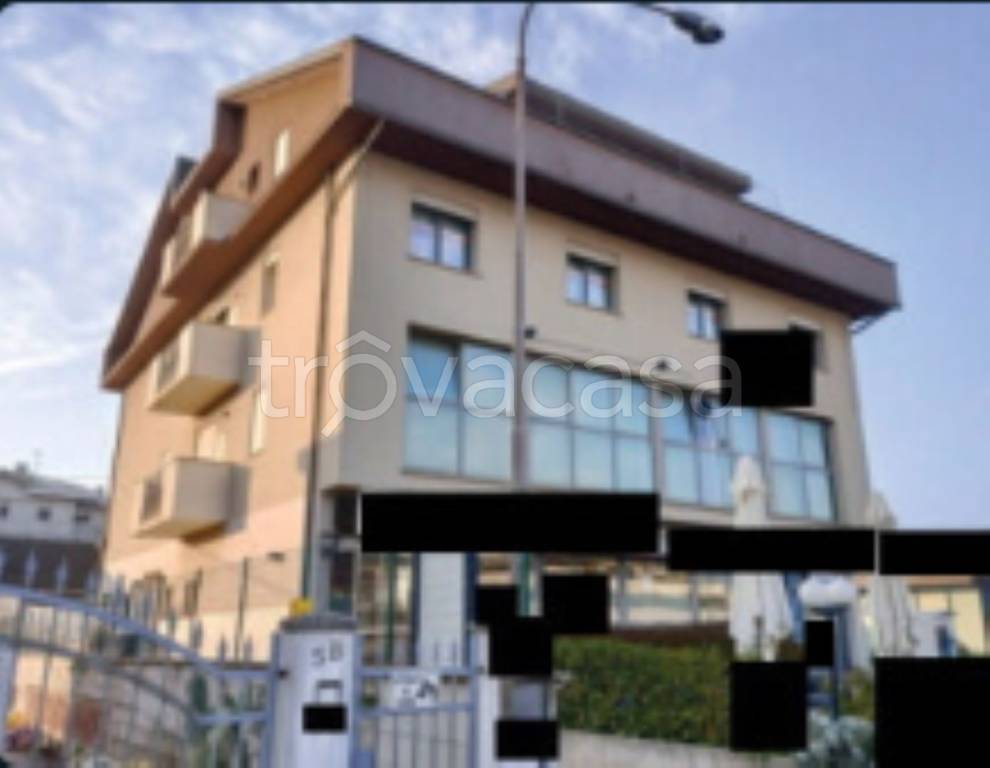 ufficio in vendita a Rovigo