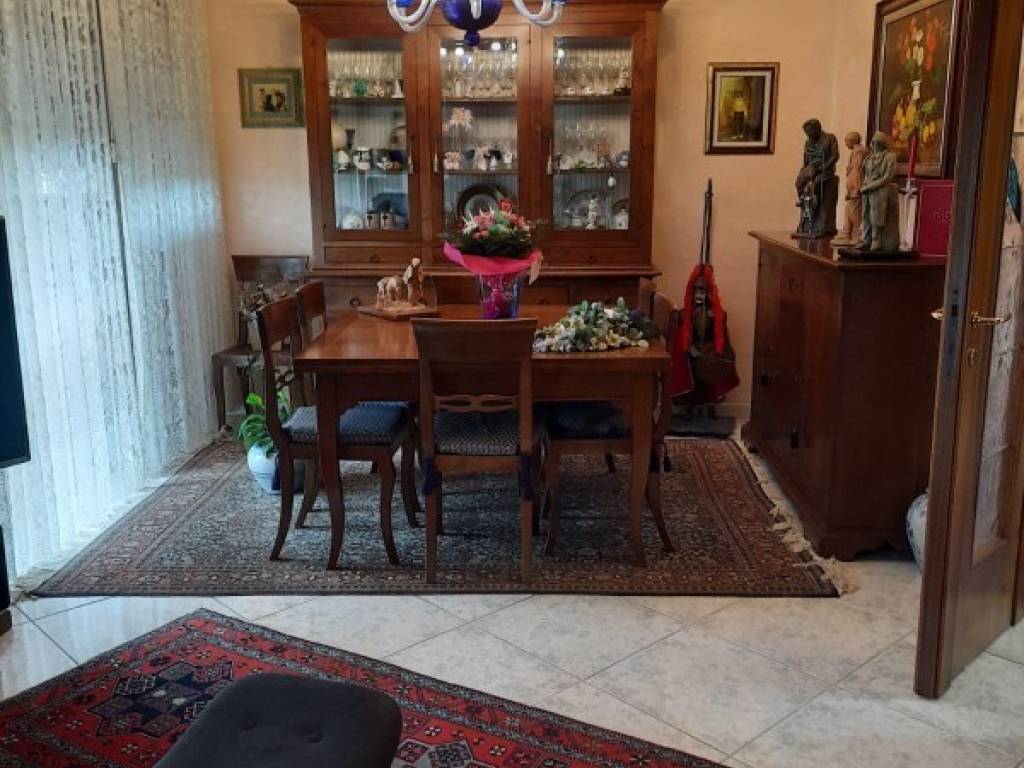 appartamento in vendita a Rovigo in zona Commenda