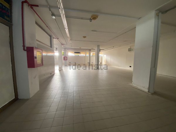 locale commerciale in vendita a Rovigo in zona San Pio X