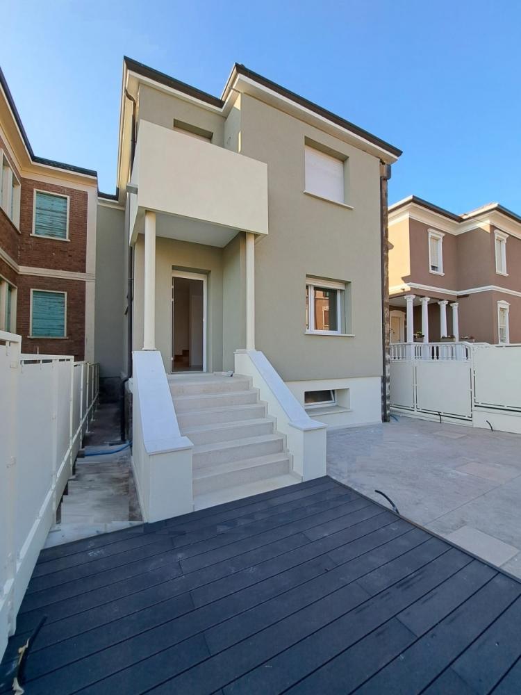 villa in vendita a Rovigo in zona Centro Storico