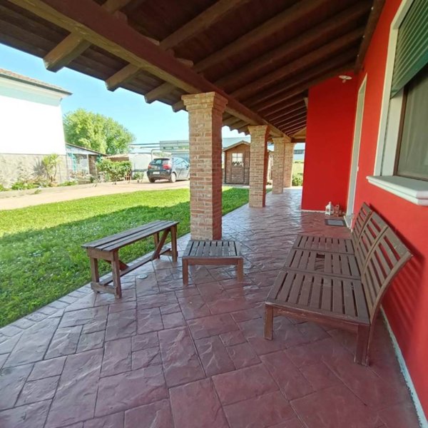 casa indipendente in vendita a Rovigo in zona Boara Polesine