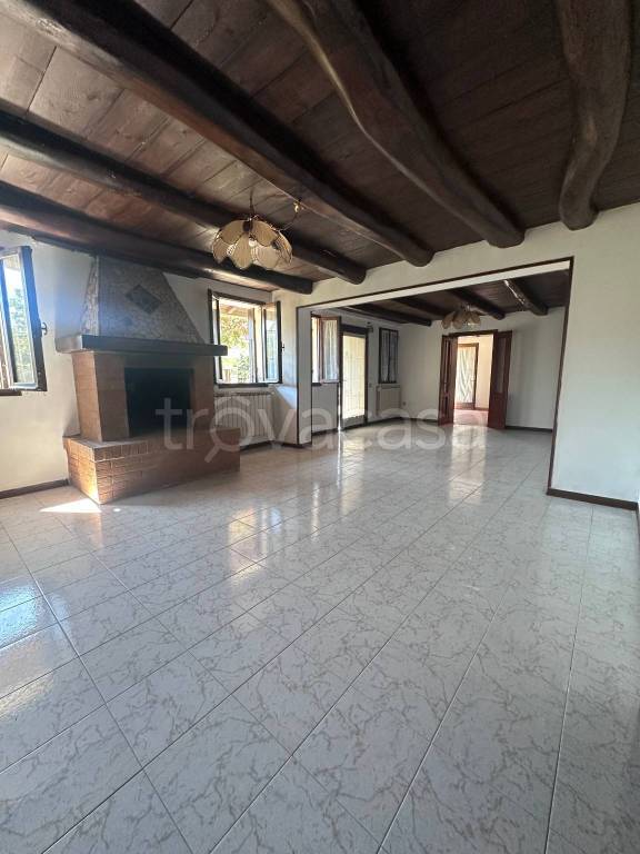 casa indipendente in vendita a Rovigo in zona Sant'Apollinare