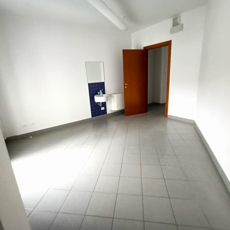 ufficio in vendita a Rovigo in zona Centro Storico