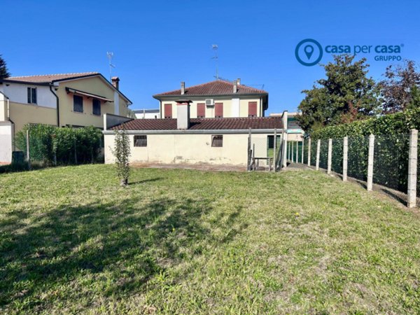 casa indipendente in vendita a Rovigo in zona Borsea