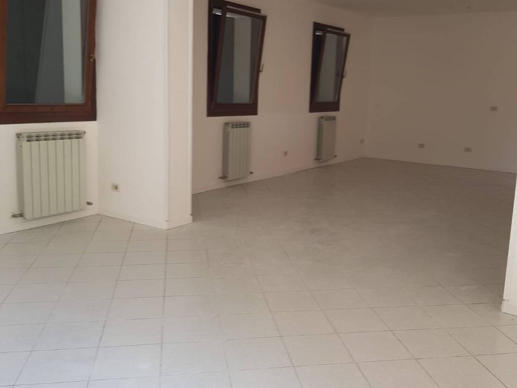 appartamento in vendita a Rovigo in zona Centro Storico