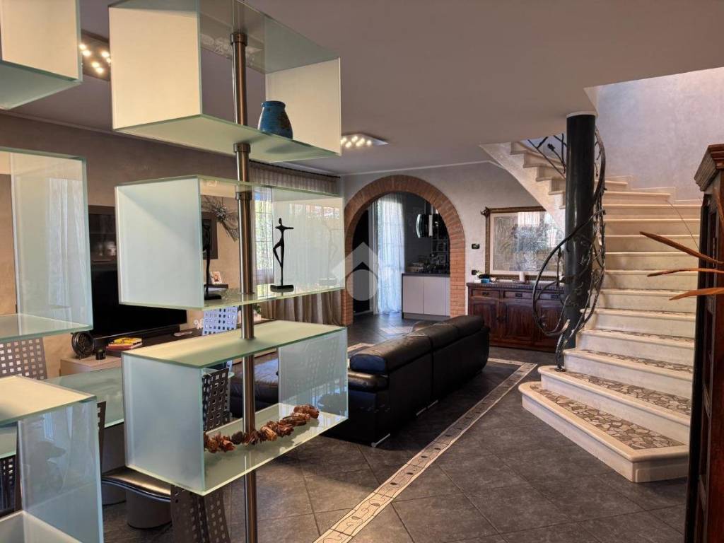 casa indipendente in vendita a Rovigo in zona Tassina