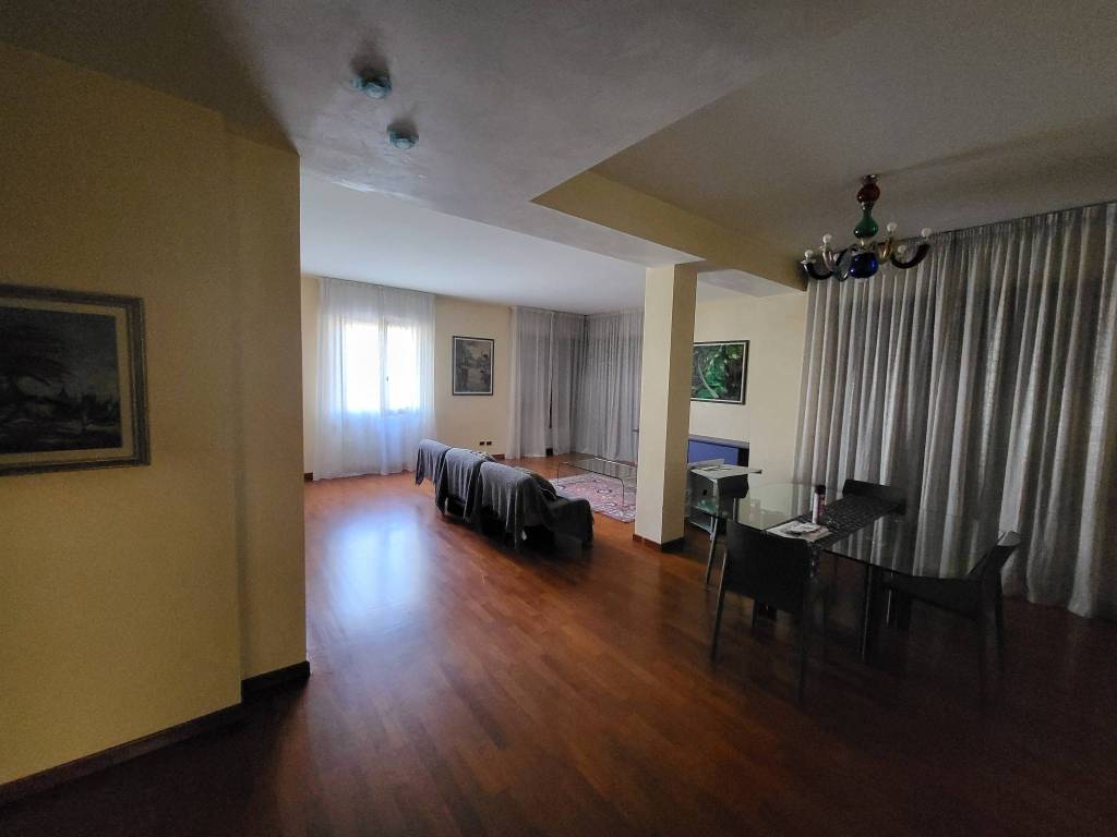 appartamento in vendita a Rovigo in zona Centro Storico