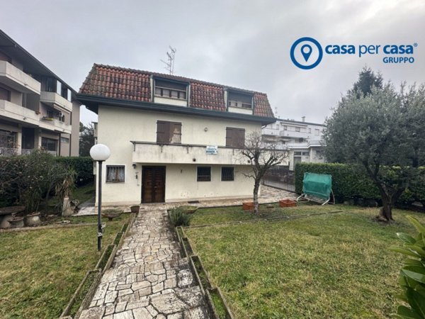 casa indipendente in vendita a Rovigo