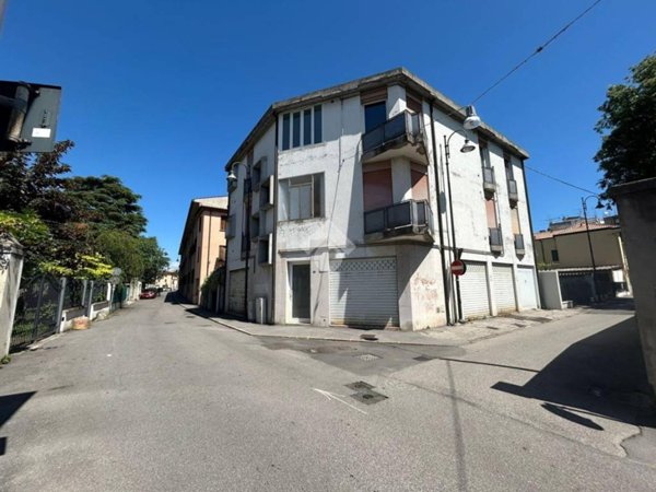 appartamento in vendita a Rovigo in zona Centro Storico