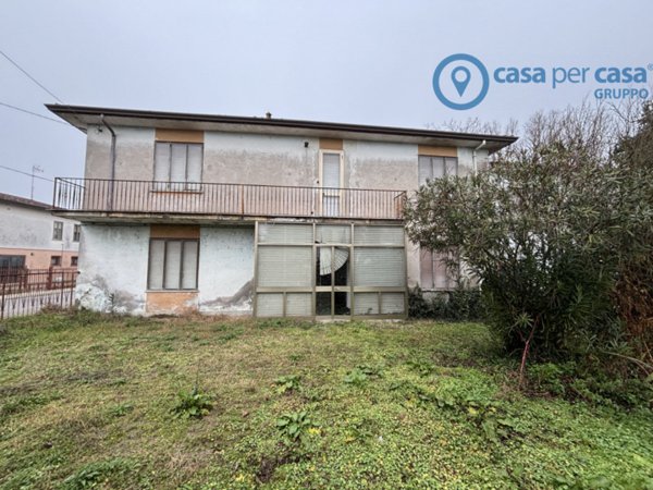 casa indipendente in vendita a Rovigo in zona Mardimago
