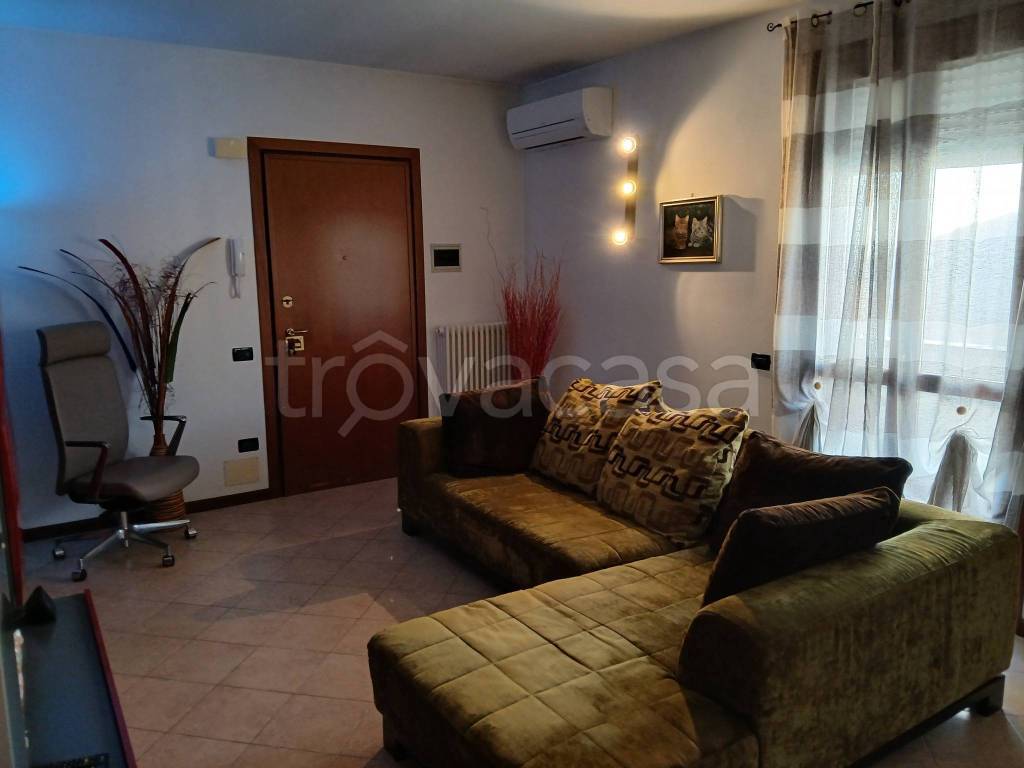 appartamento in vendita a Rovigo in zona Commenda