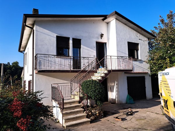 casa indipendente in vendita a Rovigo in zona Sant'Apollinare