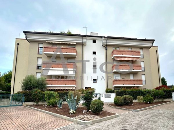 appartamento in vendita a Rovigo in zona Tassina
