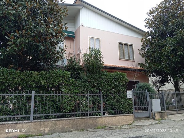 casa indipendente in vendita a Rovigo in zona Centro Storico