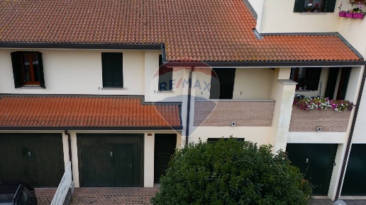 casa indipendente in vendita a Rovigo in zona Grignano Polesine