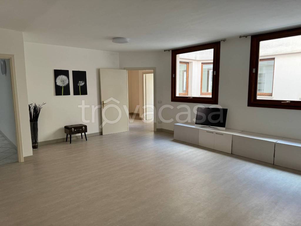 appartamento in vendita a Rovigo in zona Centro Storico