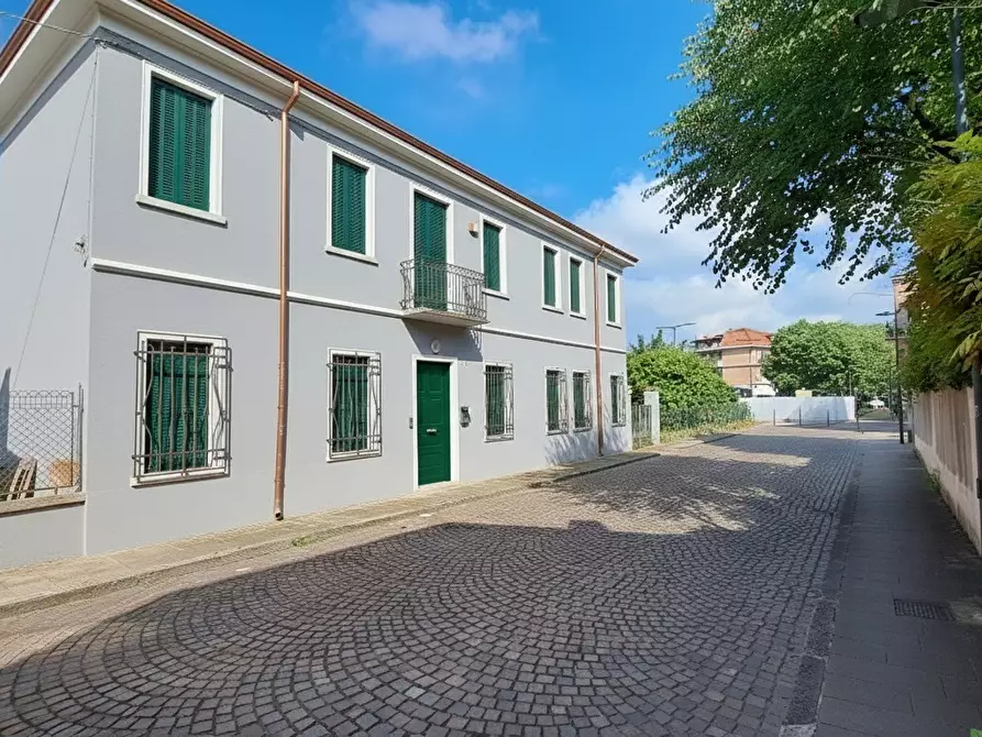 casa indipendente in vendita a Rovigo in zona Centro Storico