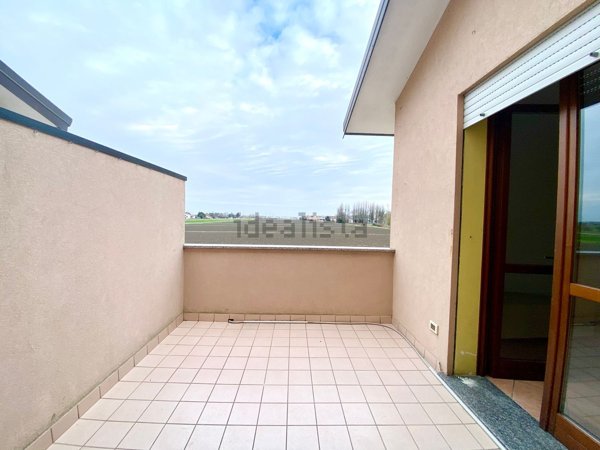 appartamento in vendita a Rovigo in zona Commenda