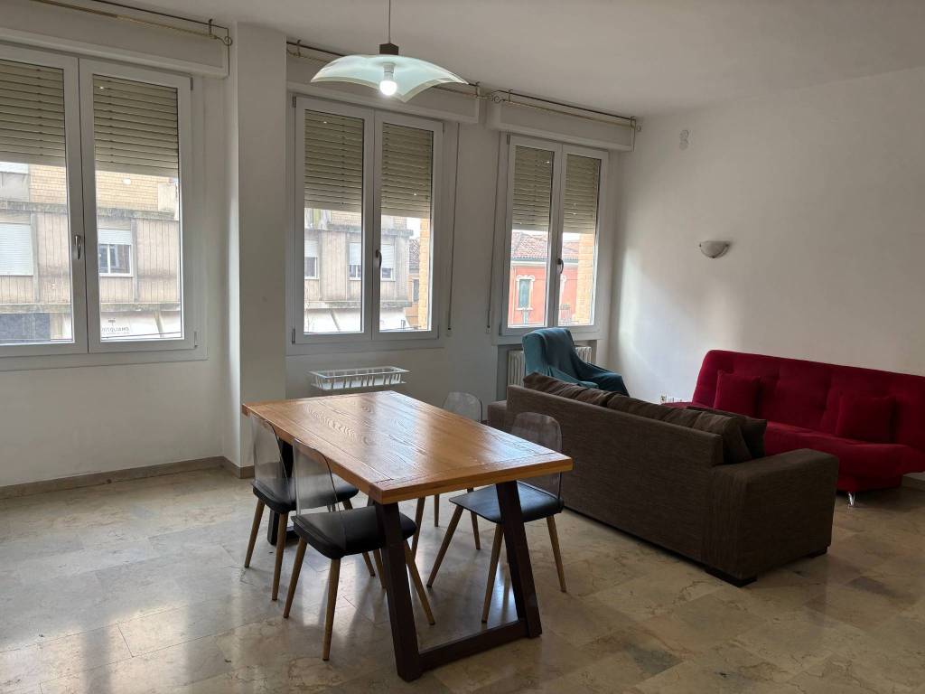 appartamento in vendita a Rovigo in zona Centro Storico