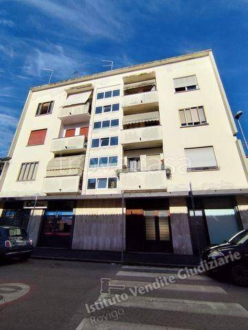 appartamento in vendita a Rovigo in zona Centro Storico
