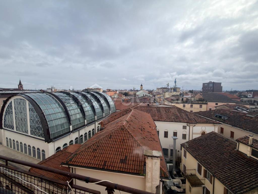 appartamento in vendita a Rovigo in zona Centro Storico