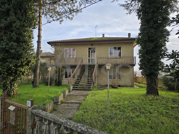 casa indipendente in vendita a Rovigo in zona Sant'Apollinare