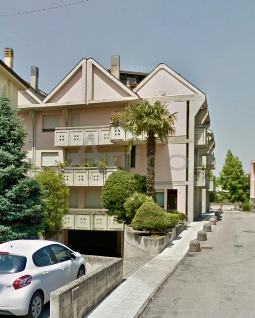 pentavano in vendita a Rovigo in zona Centro Storico