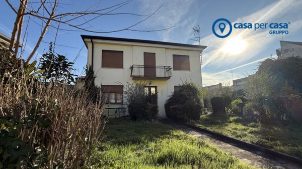 casa indipendente in vendita a Rovigo in zona Grignano Polesine