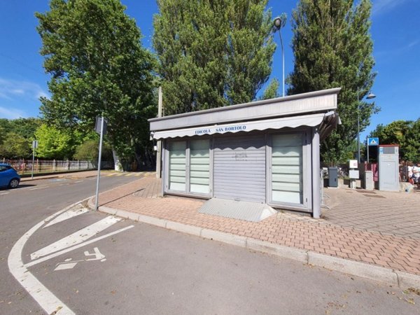 negozio in vendita a Rovigo