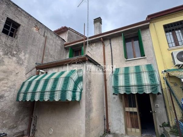 appartamento in vendita a Rovigo in zona Grignano Polesine