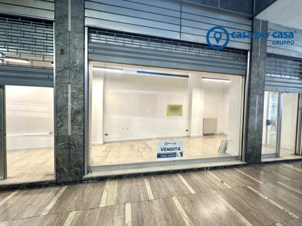 negozio in vendita a Rovigo in zona Centro Storico